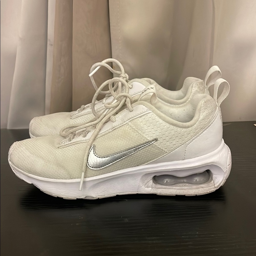 Women's White and Silver Nike Shoes size 6